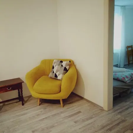 Apartman Deci *
